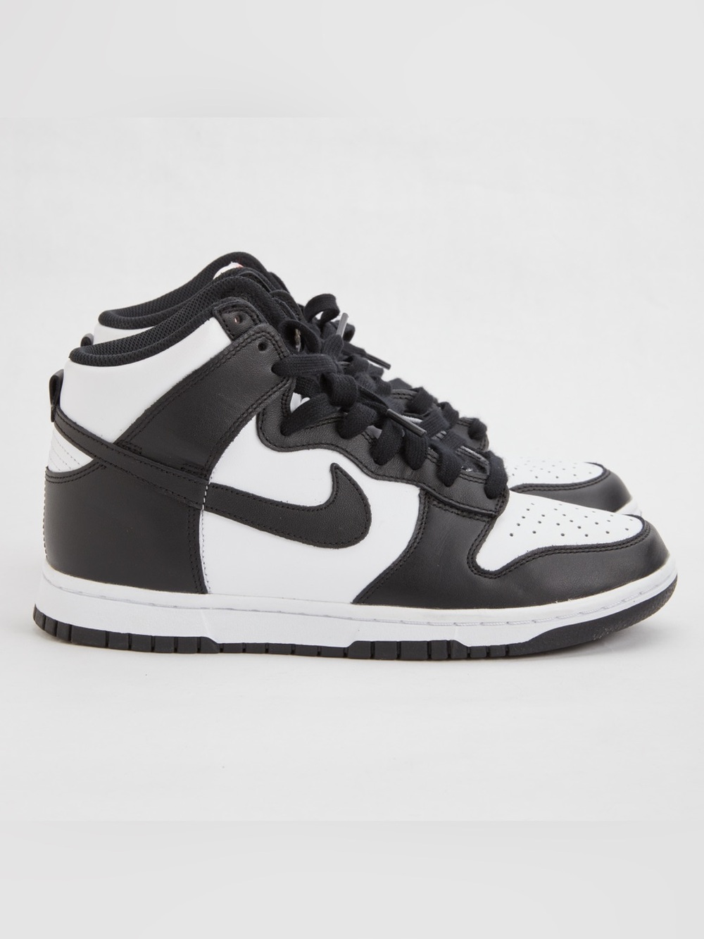NIKE DUNK HIGH RETRO - BLACK/WHITE
